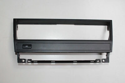 Telaio di Montaggio Telaio Unità Controllo Aria Condizionata BMW E39 5er/8247302 - Immagine 1 di 4