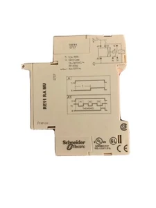 Schneider Electric Relay RE11 RA MU - Picture 1 of 2