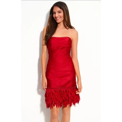 Vestido de fiesta JA Collections rojo plisado sin tirantes con flecos talla 16 Foto 1 de 4