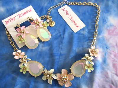 Betsey Johnson Estrella de Mar Flor Babero Collar y Pendientes Flor A Juego Nuevo con Etiquetas Foto 1 de 4