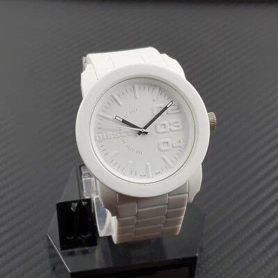 RARE DIESEL ONLY THE BRAVE WHITE WR 50M DZ-1436 MEN'S WATCH NEW BATTERY  - Image 1 of 4