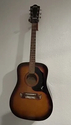 VINTAGE: Framus Texan acoustic 1960s Sunburst guitar {Made in Germany} Pre-owned - Image 1 of 4