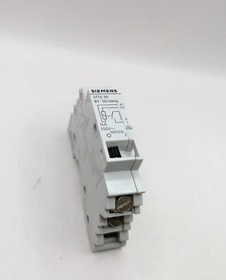 Siemens 5TT5 311 8V Fernschalter / Schließer / Stromstoßschalter 16A 250V - Bild 1 von 4