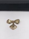 Vintage Bow Brooch Gold Tone Brooch. 70s-90s A2