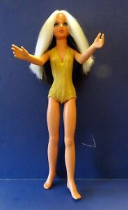 TIFFANY TAYLOR Ideal Doll - 1974 -hair turns from blonde to brown - Orig Outfit