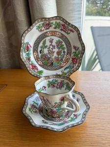 ANTIK VINTAGE um 1891 COALPORT INDIAN TREE ÜBERBACKENE KAFFEETASSE & UNTERTASSE TRIO - Bild 1 von 6