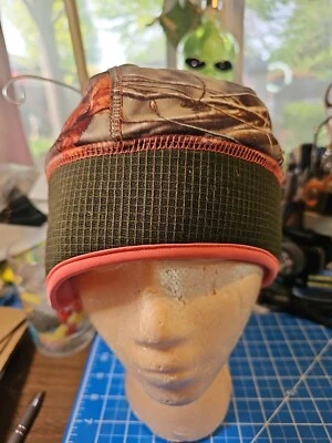 Huntsworth Oak Tree EVO Camo Beanie w/ Pony Tail Hole Hat Cap Pink Pre-owned  - Image 1 of 4