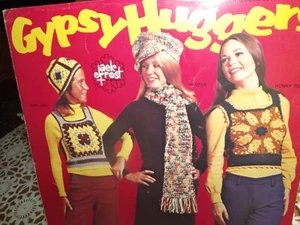 VINTAGE 1971 ~ GYPSY HUGGERS ~ HIPPY HIPPIE HIPSTER RETRÒ FILATO ABBIGLIAMENTO INST. - Foto 1 di 3
