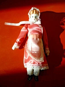 8 Zoll Porzellan Reproduktion Puppe - Bild 1 von 3