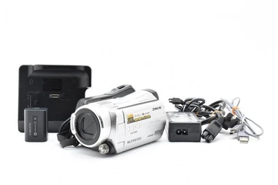 ［Japanese only］Sony HDR-SR11 Handycam HD Camcorder 10.2 MP High Definition 1080P - Image 1 of 4