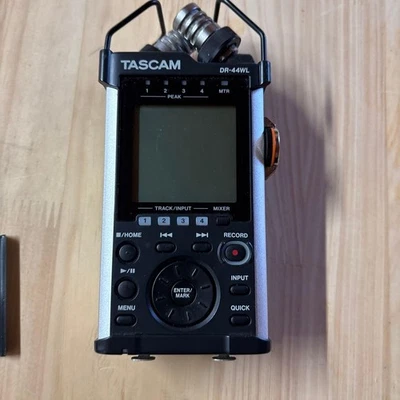 TASCAM DR-44WL Linear PCM Recorder Wi-Fi Stereo microphone Black Silver C575 - Image 1 of 4