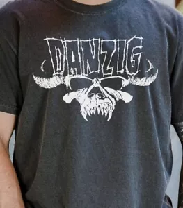 T-shirt teschio Danzig Crystar anni '80 punk on vintage nera colori comfort 1717 - Foto 1 di 6