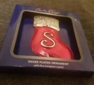 REGENT SQUARE STUDIO DESIGN RED STOCKING CHRISTMAS ORNAMENT W/ LETTER "S” NEW - Bild 1 von 1