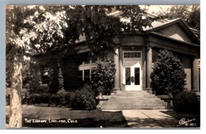 The Library, Loveland, Colorado (1950) Vintage RPPC Postkarte - Bild 1 von 2