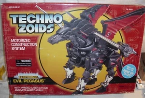KIT CONJUNTO FIGURA KENNER TECHNO ZOIDS ELECTRONIC EVIL PEGASUS 1994 EN CAJA - Imagen 1 de 6
