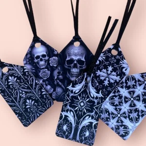 Black and White Gothic Gift Tags, Gift Wrapping, Luggage Tags, Card Making - Picture 1 of 3