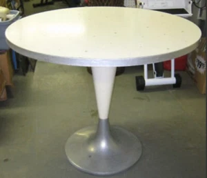 RARE Vintage (circa 1950), “Brunswick" Bowling Alley Art Deco Style Round Table - Picture 1 of 2