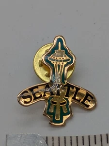 Seattle Space Needle Washington Souvenir Lapel Tack Pin - Picture 1 of 5