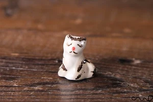 Keramik grau Katze kleine Miniatur Ornament Garten niedlich handbemalt Geschenk Schmuck - Bild 1 von 6