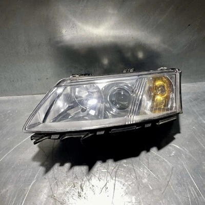 Conjunto de faros delanteros izquierdos SAAB 9-3 Ver2 TYC Foto 1 de 4
