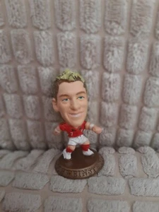 MicroStars (Corinthians) RARE, GOLD BASE : Schweinsteiger, Red Kit. NO: MC6194 - Picture 1 of 2