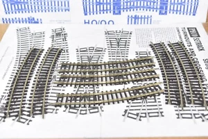 1 Piece Of Peco ST-225 2nd Radius Nickel Silver Standard Curve Track. Code 100. - Picture 1 of 11