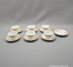 Juego de tazas y platillos vintage con patas Meito China, florales pintados a mano, hechos en Japón - Imagen 1 de 14