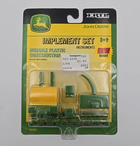 Ertl 2002 John Deere 1/64 Plastic Implement Set # 15446 - Snowblower Cultivator - Picture 1 of 5