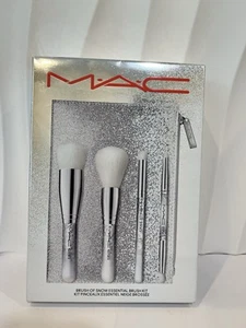 MAC Cosmetics Brush Of Snow Essential Brush Kit - 4 Stück + Beutel Brandneu in Box - Bild 1 von 5