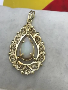 Vintage 18K Handmade Yellow Gold Opal Pendant - Picture 1 of 6