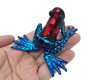 WITNY STORE 2¼"Long Red Blue Frog Glass Miniature Amphibian Lampwork Animal Crystal Figurine