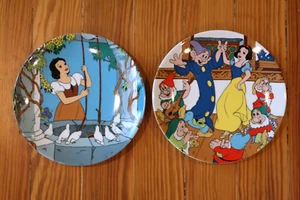 Lot of 2 Disney Collection Snow White THE DANCE and WISHING WELL 8 1/2" Plate - Picture 1 of 7