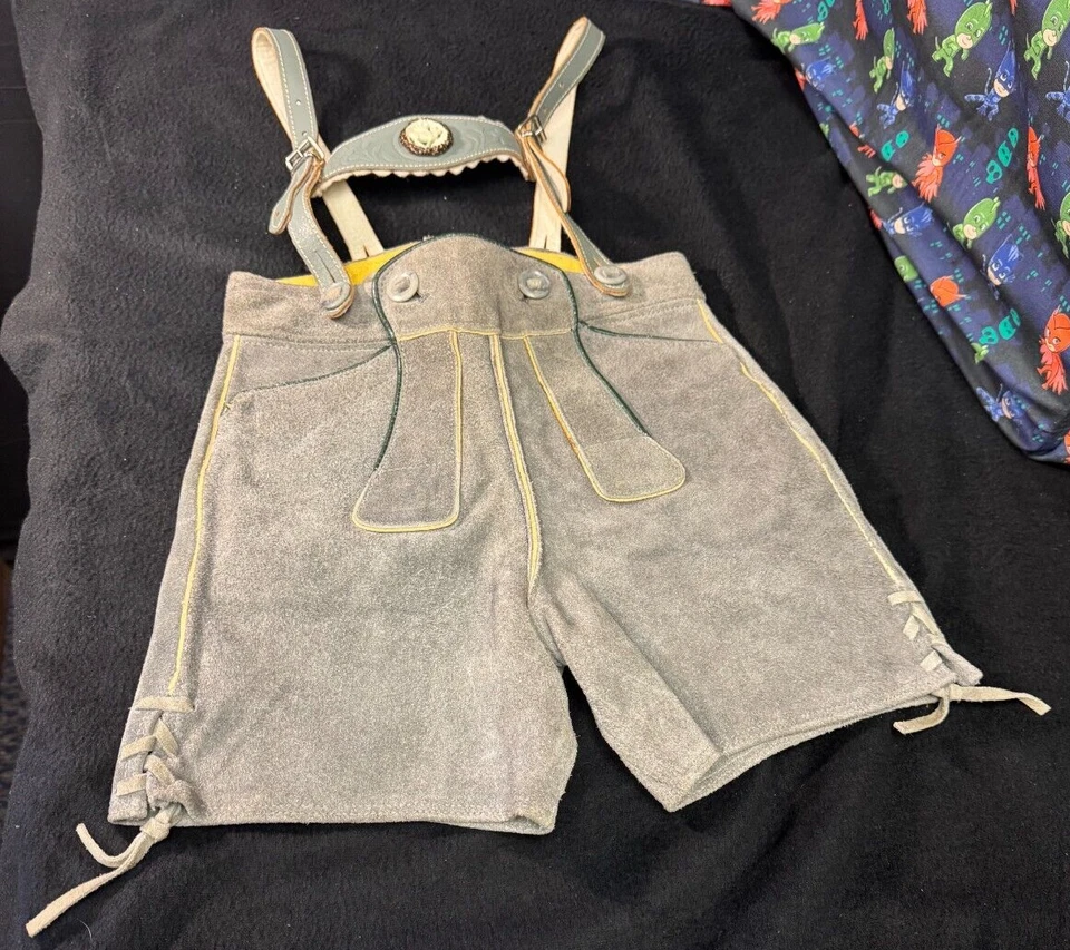  Pantalones de cuero Oktoberfest.  Gamuza Gris Talla Pequeña ☼ Foto 1 de 4