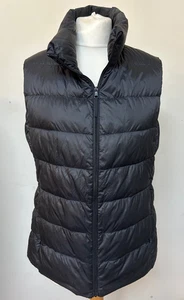 Uniglo schwarze ultraleichte Daunenweste Jacke UK M Damenmode Preloved - Bild 1 von 7