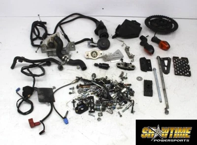 12-16 SUZUKI VSTROM 650 DL650 REPUESTOS Y HERRAJES TUERCAS PERNOS PIÑÓN SEÑALES Foto 1 de 4