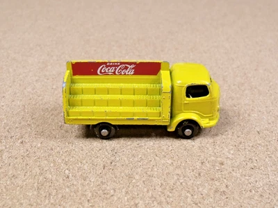 OLD VINTAGE LESNEY MATCHBOX # 37B COCA COLA LORRY BPW - Image 1 of 4