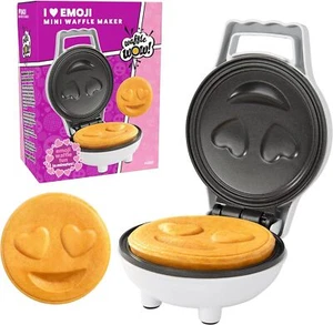 Heart Eyes Emoji Mini 4" Waffler - Fun Breakfast - Officially Licensed by Emoji - Picture 1 of 5