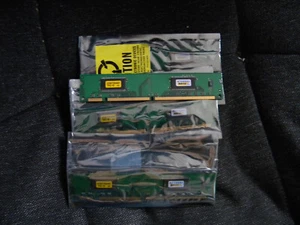 New 4 x 32 MB SD-RAM 168-pin PC-66 non-ECC CL2 'Hyundai HYM7V64401 TRG-10' AA - Picture 1 of 3