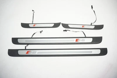 Peitoril da porta iluminado Audi S6 2013-2018 4G0947405H - Imagem 1 de 4