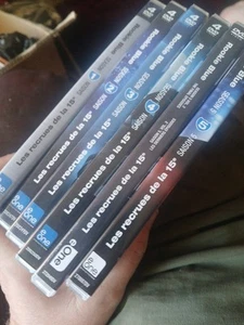 Rookie Blue: Complete Series - All 5 seasons Very Good Condition - Picture 1 of 7