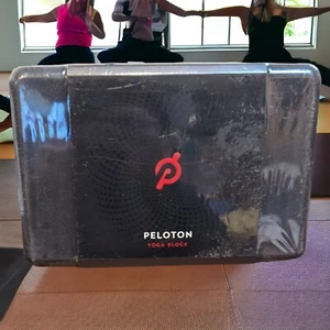 Peloton NEU versiegelt schwarz Schaumstoff Yoga Block (4x6x9 Zoll) YG-BL-A-02 Fitness - Bild 1 von 5