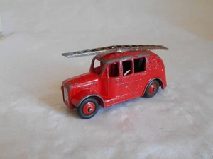 Dinky toys 250 streamline fire engine - Picture 1 of 5