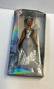 Mini Marchi Disney Platino 100° Edizione Limitata TIANA #041 ULTRA RARO - Foto 1 di 4