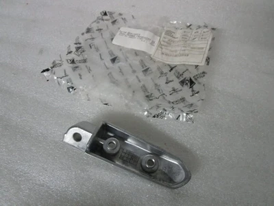 Base de clavija de pasajero trasero izquierdo Aprilia AP8145009 Foto 1 de 4