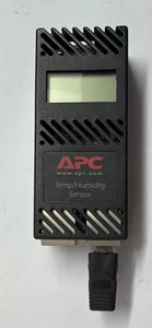 APC AP9520TH Sensor Temperatur & Luftfeuchtigkeit • RJ-45 • inkl. XR TERM - Picture 1 of 3