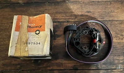 Interruptor de señal de giro NOS GM Delco 1967-1970 Chevrolet Truck Van Blazer C10 Foto 1 de 4