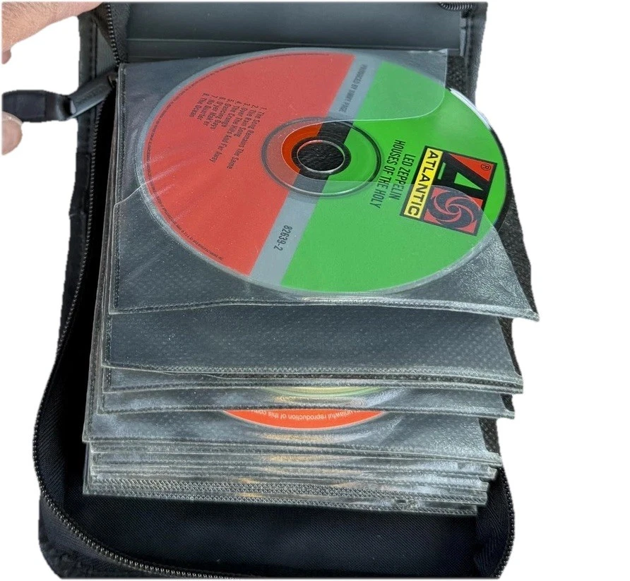 Case Logic CD Wallet Lot 20+ Classic Rock CDs Led Zeppelin Queen Journey Boston Foto 1 de 4