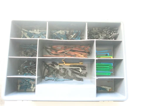 VINTAGE STAR WARS MODERN REPRODUCTIONS WEAPONS ACCESSORIES CHEAP P&P DISCOUNTS Cover