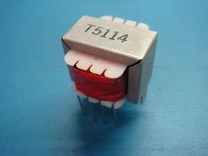 (1) TRANSFORMADOR T5114 1:0.5 TELECOMUNICACIONES 8 TERMINALES 6 PINES PCB REAL A TRAVÉS DE ORIFICIO INMERSIÓN - Imagen 1 de 5