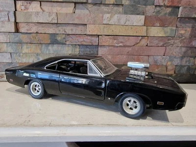 Coche diecast Dodge Charger 1970 R/T Fast Furious - ERTL.    USADO.  1:18 Foto 1 de 4